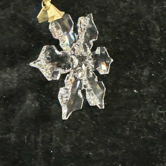 Swarovski 2022 Crystal Snowflake Ornament with Gold Ribbon - Picture 4 of 4